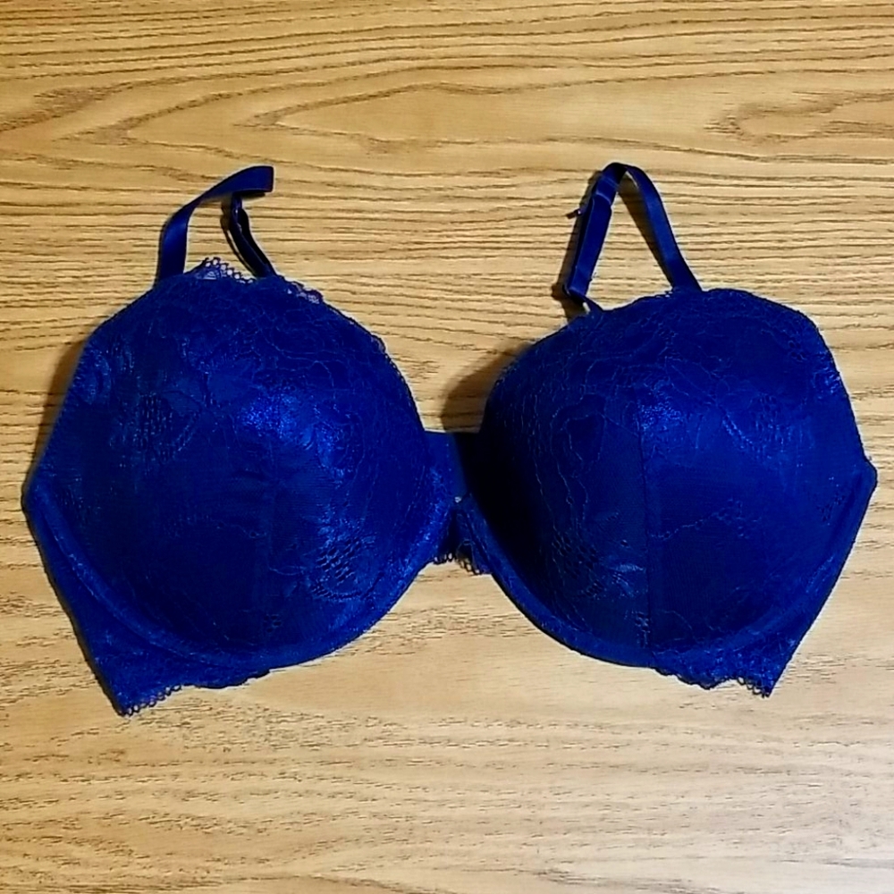 Navy underwire bra